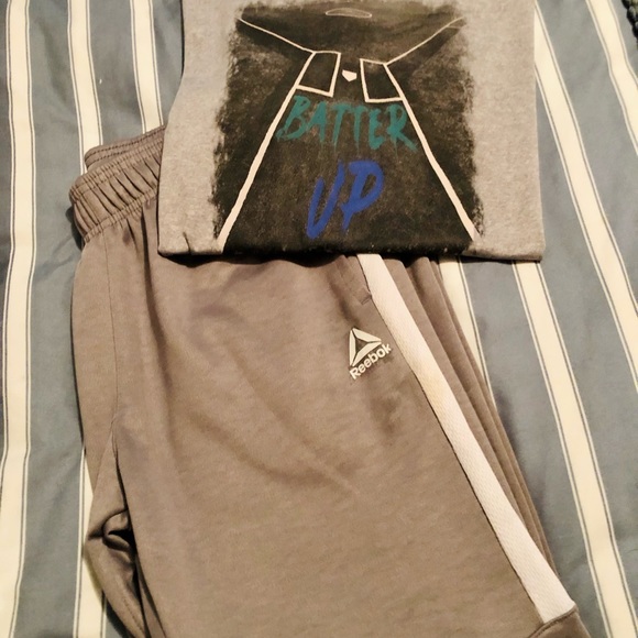 boys lot of clothes nike adidas Columbia Reebok Excellent Condition Size YL - Picture 3 of 9